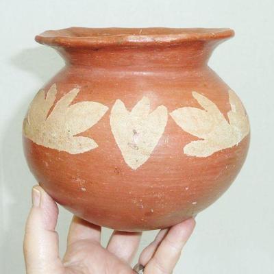 Native round bottom pottery