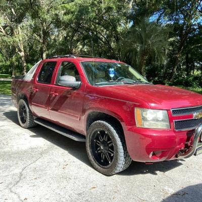 2007 Avalanche  LTZ with 137K miles. New fuel system, $2.5K in new wheels 2021. Runs great