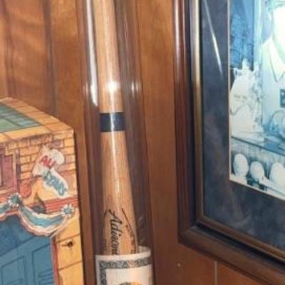 Hank Aaron autographed professional baseball bat