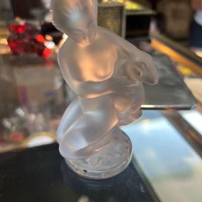Lalique statue