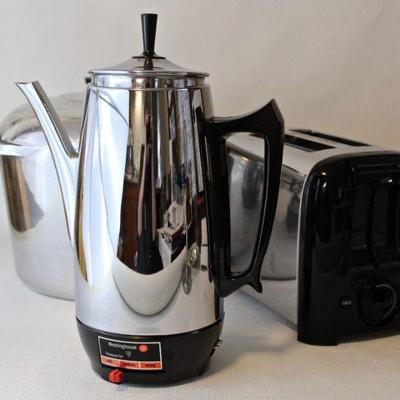 Sleek small appliances and cookware.
