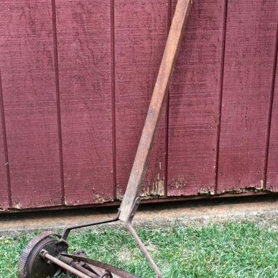 Environmentally-friendly Cyclone push mower - cuts nicely, it works if you do!