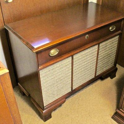 Westinghouse console record player and radio.