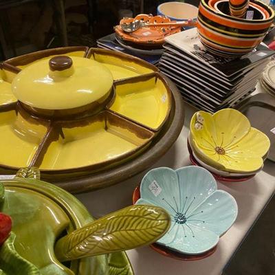 Colorful vintage dishes 