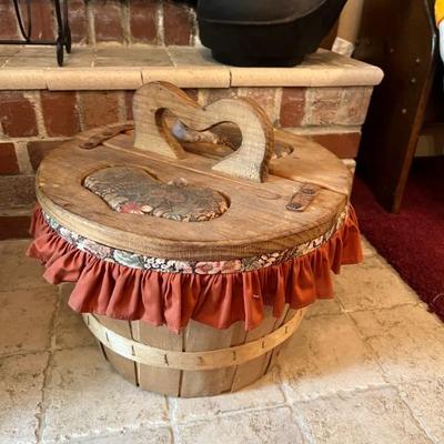 Sewing basket. $15