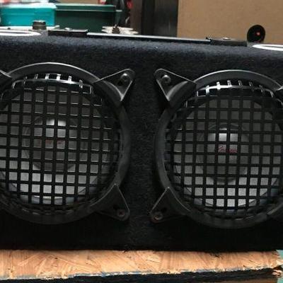 https://www.ebay.com/itm/115507957952	LR5019 Rampage Kicker Box Car Speaker NOT TESTED LOCAL PICKUP		Auction	Starts 09/09/2022 after 6 PM
