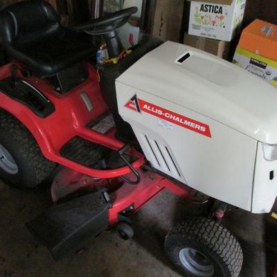 Allis Chalmers riding mower