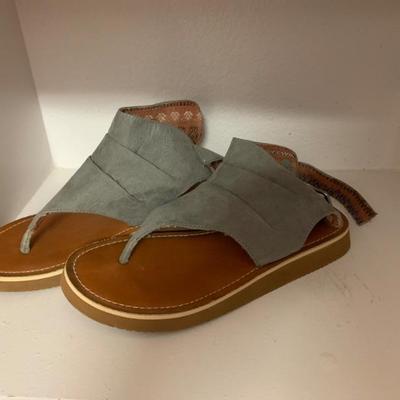 Dirty Laundry Brand. Size 36.5 European.      Size 6 US