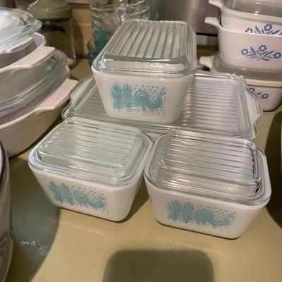 Vintage pyrex