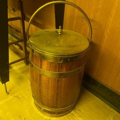 Barrel ice bucket