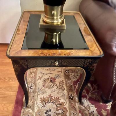 2 Chinosserie end tables with glass and burl wood