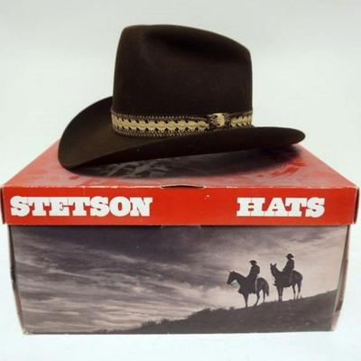 1221	STETSON COWBOY HAT	STETSON COWBOY HAT WITH BOX, 7 3/4
