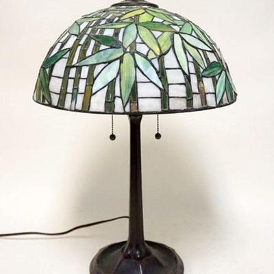 1081	CONTEMPORARY LEADED GLASS TABLE LAMP, APPROXIMATELY 26 IN HIGH
