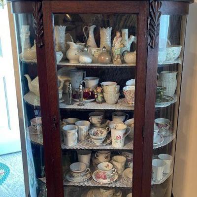 Oka China cabinet / Belleek & China