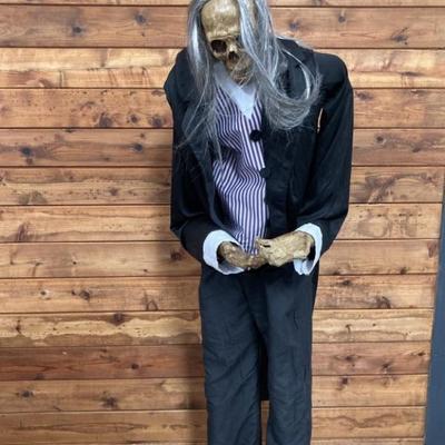 Spooky Skeleton Halloween Decor Stands 6ft 5in