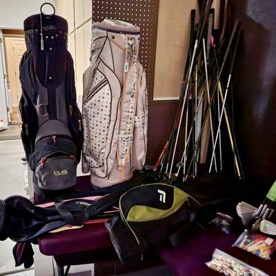 Bennington Pink Themed Golf Bag & Ogio Pivot Golf Bag