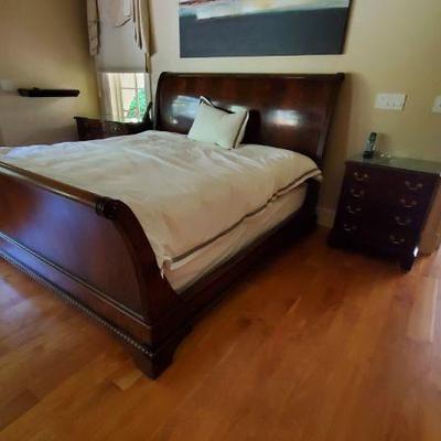 California King size sleigh bed