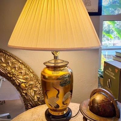 Asian-style gold lamp with birds