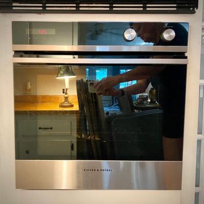 Fisher & Paykel wall oven (unused)