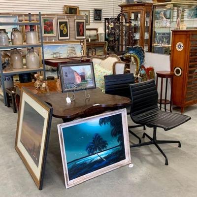Estate sale photo