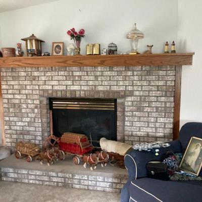 Horse & wagons, decor