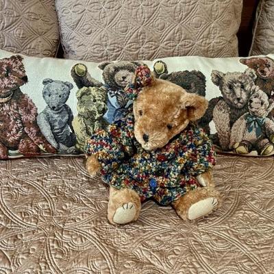 Teddy Bears of all sorts
