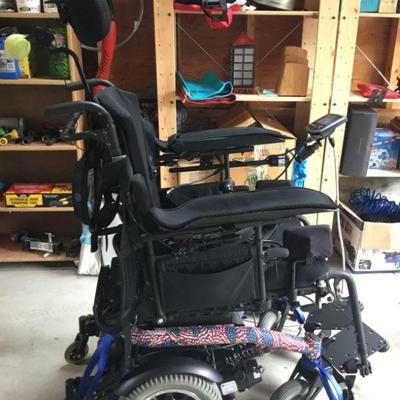 Sunrise Medical Power Wheel Chair S-626. Owner purchased this as a parts chair for the Quickie S 646SE.