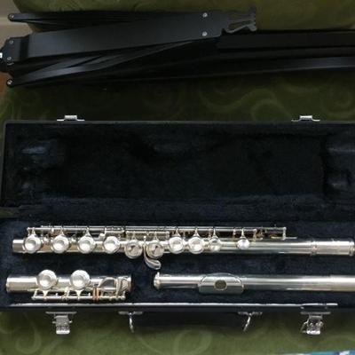 Yamaha 325 Intermediate Flute