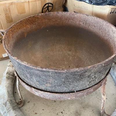 Large cast iron out door cooker