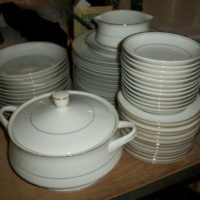 51pcs. Royal Arum China Dinnerware