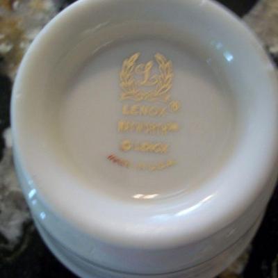 Label on cup