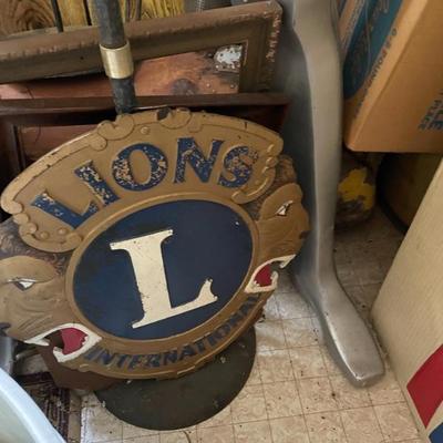 Estate sale photo