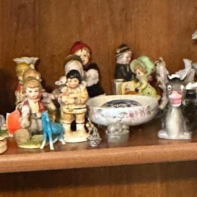 Figurines