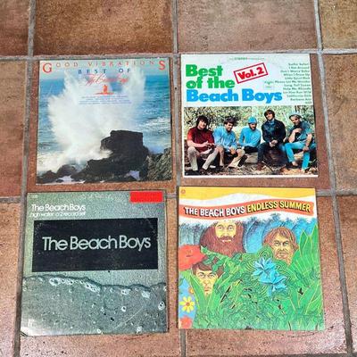 (4pc) BEACH BOYS ALBUMS | Four LP vinyl record albums by The Beach Boys, including Good Vibrations: The Best of the Beach Boys; Best of...