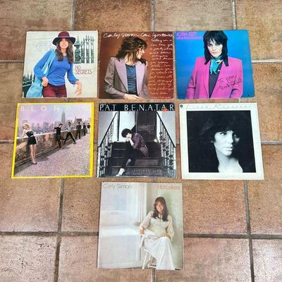 (7pc) CARLY SIMON & OTHER ALBUMS | LP vinyl recrods, including three albums by Carly Simon: 