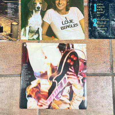 (7pc) VINLY RECORDS | Vinyl records, including three albums by Barry Manilow, two Frampton albums, and two albums by the Steve Miller Band
