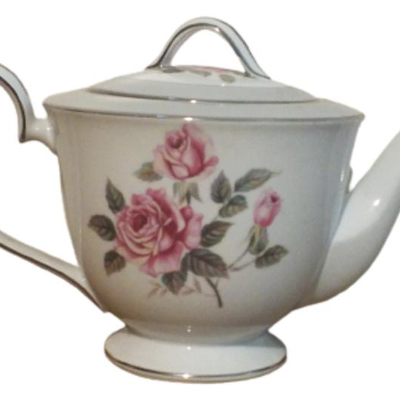 Noritake Lidded Teapot ~ 1950's Arlington Pattern 