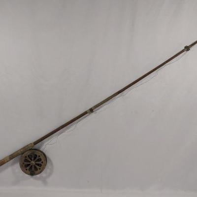 Vintage Centrepin Fishing Reel & Rod