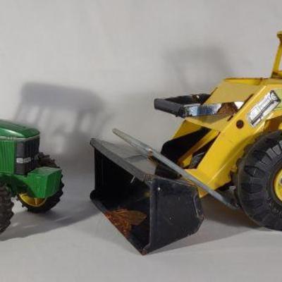 Pressed Steel Tonka & Metal John Deere Tractor Toy