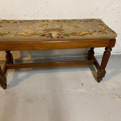 Aubusson upholstered bench