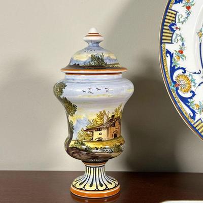 (4pc) WORCESTER & OTHER POTTERY | Including an Italian lidded urn of small size [lid attached] (h. 8-1/2 in.), a long Portuguese plate, a...