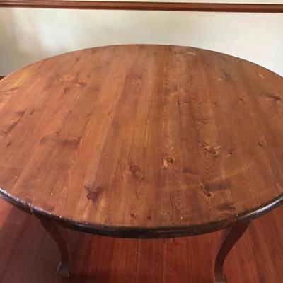 pine dining table $269
54