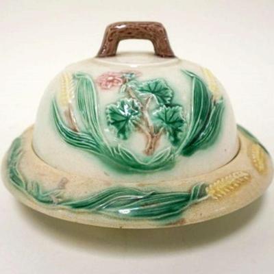 1086	ANTIQUE MAJOLICA COVERED BTTER DISH, 5 IN HIGH
