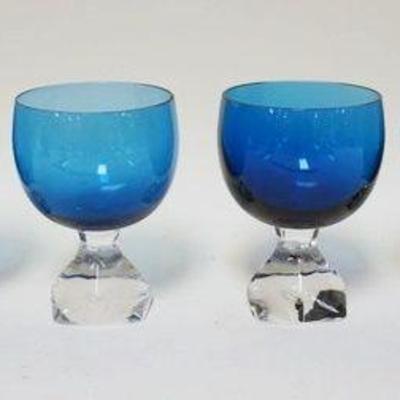 1183	6 ST LOUIS CRYSTAL BLUE TO CLEAR GLASSES W/UNUSUAL GEOMETRIC CLEAR GLASS BASE, APPROXIMATELY 4 1/2 IN HIGH
