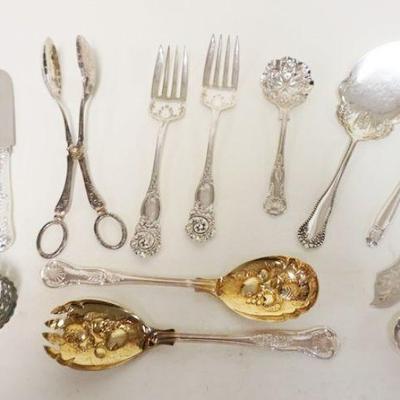 1051	GROUP OF ASSORTED SILVERPLATE SERVING PIECES INCLUDING LARGE FORK & SPOON W/GOLD WASH BOWLS

