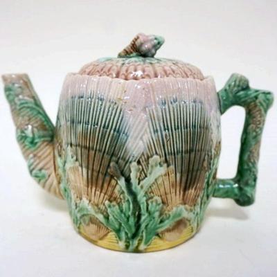 1088	ANTIQUE MAJOLICA ETRUSCAN SHELL TEAPOT, GREEN & LAVENDAR W/LID APPROXIMATELY 6 IN
