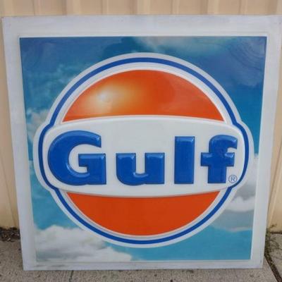 1256	VINTAGE GULF GAS STATION SIGN, HALF SHELL PLASTIC BACKLIT SIGN. 48 1/2 IN SQ
