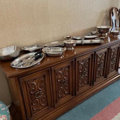 Serve in style!