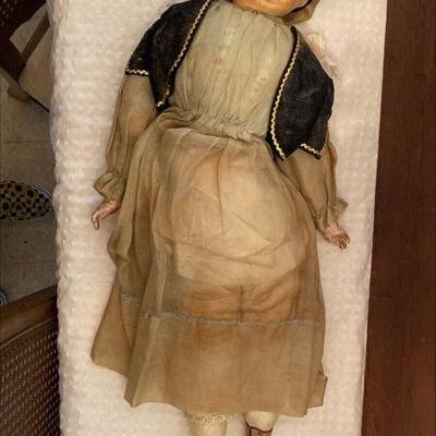 https://www.ebay.com/itm/125526184701	NW1002 ANTIQUE 1875 BABY DOLL WITH SLEEPY EYES AND WOODEN BOX

