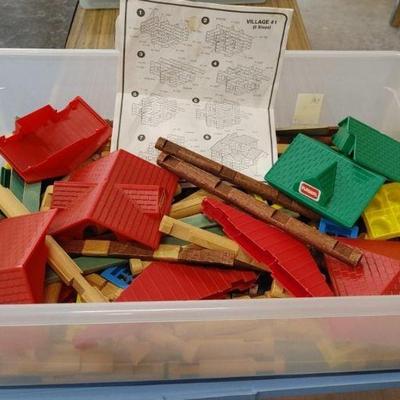 Vintage Lincoln Logs